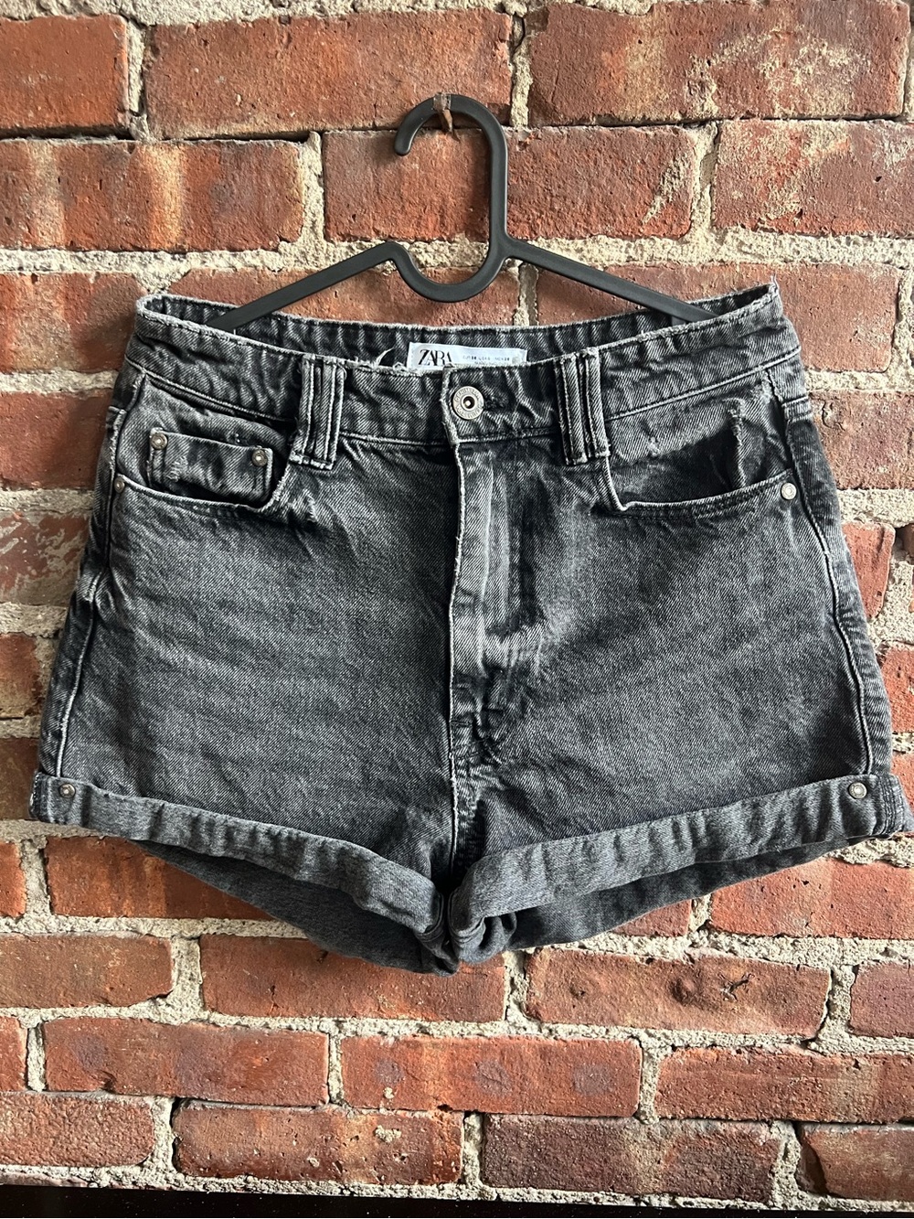Zara Gray Washed High-Rise Black Denim Shorts Jorts 100% Cotton Size 6